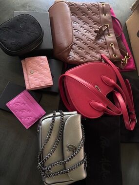 Glamaholic Lifestyle Bundle – Wallets, Wristlet, Card Holder & Bucket Bag 💕👜